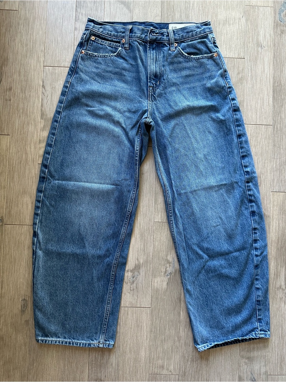GAP Barrel High Rise Jeans Size 27/4 Petite